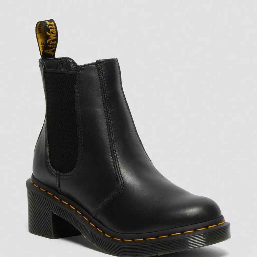 CADENCE WOMEN'S LEATHER HEELED CHELSEA BOOTS | Black | Women’s Size 8